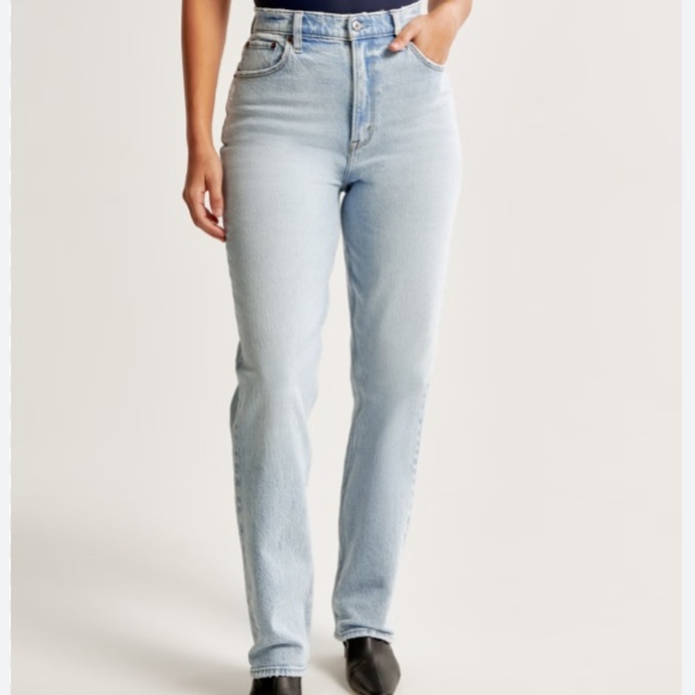 Abercrombie Curve Love 90s Slim Straight Ultra High Rise Jean - Size 10